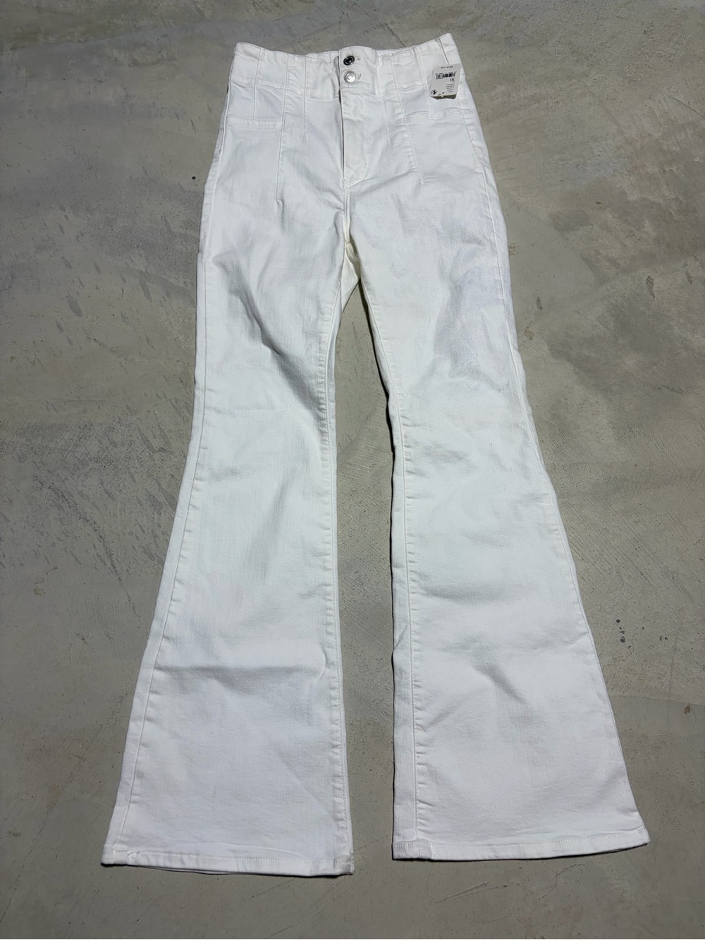 We the free people NWT Women’s White Flared Jeans 30 MARKS MSRP$98
